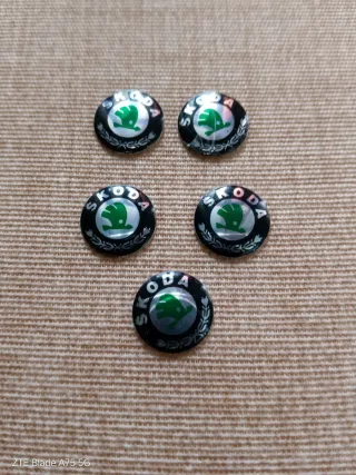 emblemas Skoda