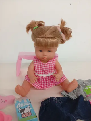 Muñeca Nenuca con accesorios