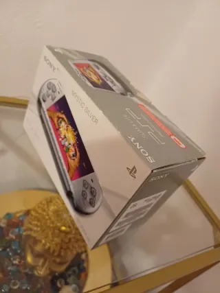 PSP 3004 MS Assassin's Creed gris