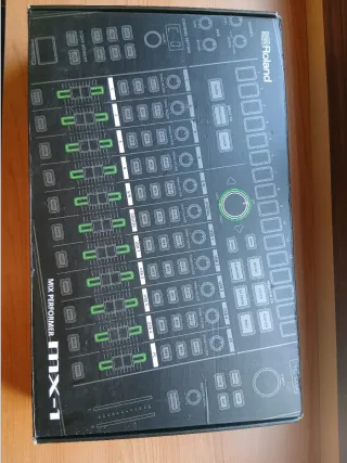 Roland MX-1 Mix Performer