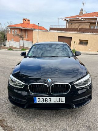 BMW Serie 1 118d 2015• Nacional • Harman Kardon •