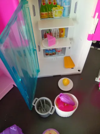 Casa Barbie con accesorios + Barbie