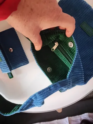 Bolso bandolera azul y verde pana