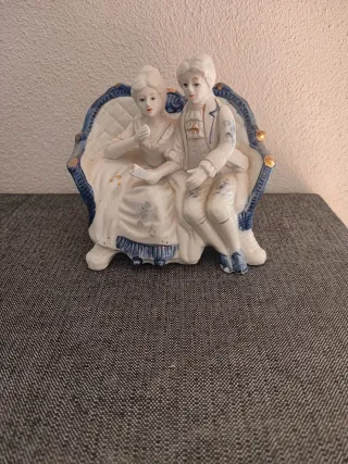 Figura de porcelana vintage pareja