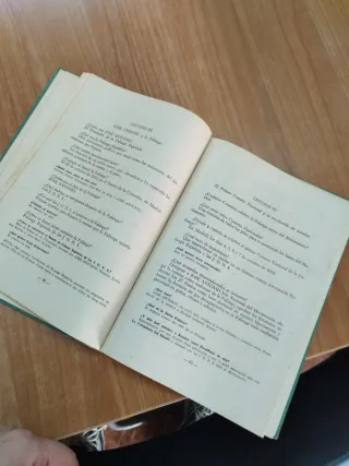 Libro Formación política FET Y DE LAS JONS