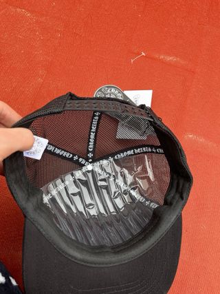 2 Gorras Chrome Hearts