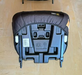 Alzador Isofix Grupo II/III Negro