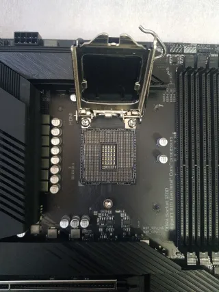 Placa Base Gigabyte B560 Aorus Pro AX