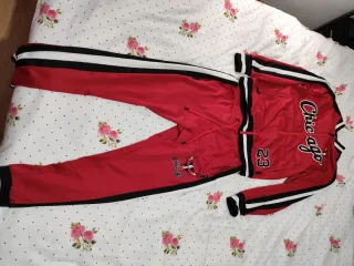 Abito sportivo Chicago Rosso e Nero