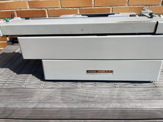 Máquina de escribir Olivetti Línea 88