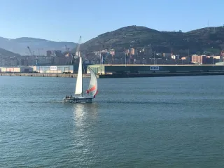 Velero Comar Comet 26 FK