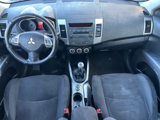 Mitsubishi Outlander 2009 AVERIADO