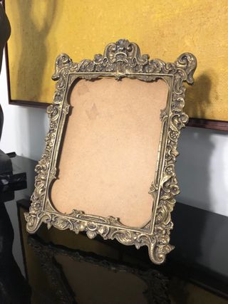 Portafotos antiguo dorado estilo barroco