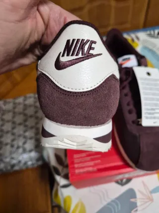 Zapatillas Ai Nike Cortez Burdeos Talla 44, 5