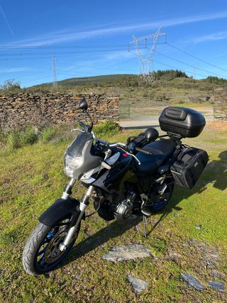 Aprilia Pegaso 650 Strada 2005