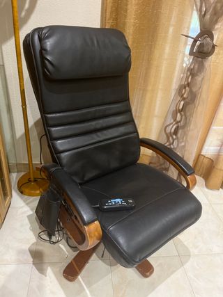 Sillón masaje piel y madera