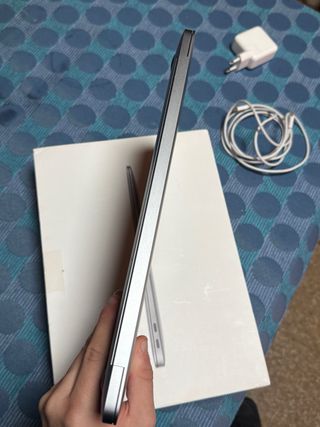 MacBook Air M1 A2337 2020 8GB RAM 256GB SSD