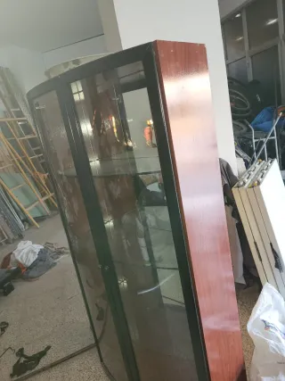 Vitrina 4 baldas cristal y metal