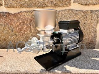 Molino Triturador Maíz Seco y Húmedo Arepas Eléctrico 0,5 Hp - 00805 - GARHE