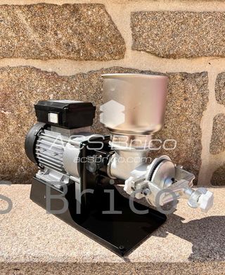 Molino Triturador Maíz Seco y Húmedo Arepas Eléctrico 0,5 Hp - 00805 - GARHE