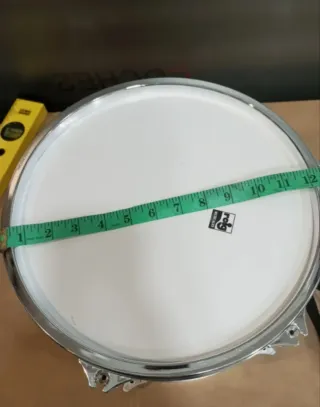 Tambor Reig Parade Drums con baquetas