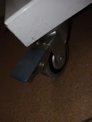 Expositor Metálico La Roche-Posay 5 Estantes