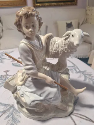 Figura porcelana El Buen Pastor Zaphir