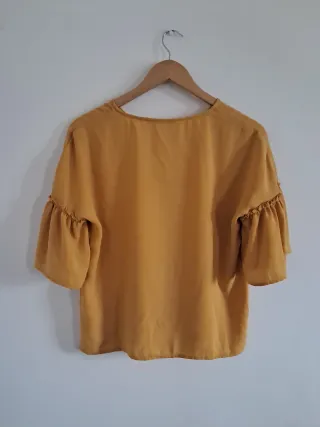 Blusa Stradivarius Mostaza Talla S