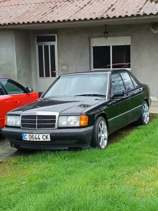 Mercedes-Benz Clase C 1989
