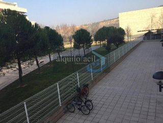 Piso en alquiler en Universidad - Los Lirios en Logroño