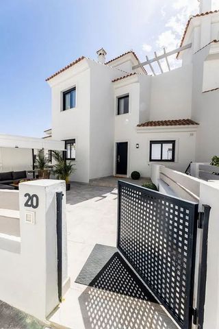 Casa pareada en alquiler en Paraíso - Atalaya- Benamara en Estepona