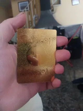 Carta Pokémon Pikachu VMAX TG17/TG30