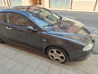 Alfa Romeo GT 2005