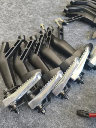 Estriberas Yamaha R7