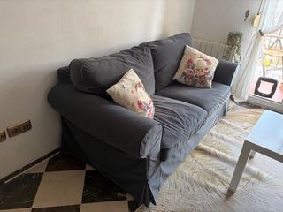 Sofá 2 plazas Ikea gris