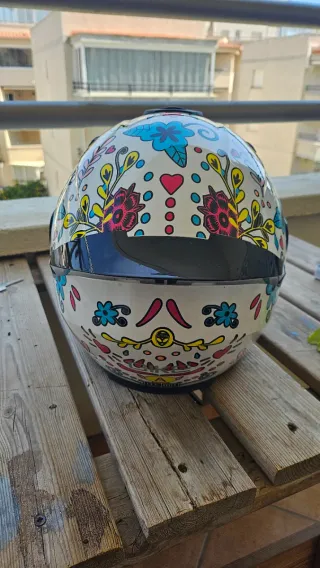 Casco Integral con Visera Solar