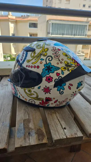 Casco Integral con Visera Solar