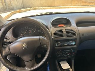 Peugeot 206 1.4 XR 2002