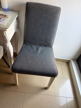 Sillas de comedor grises de tela 6 sillas 120€