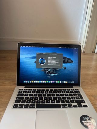 MacBook Pro Retina 13” 2015 • i5 • 8 GB RAM • 120