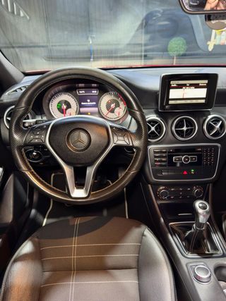 MERCEDES-BENZ Clase A A 180 d Urban 110Cv