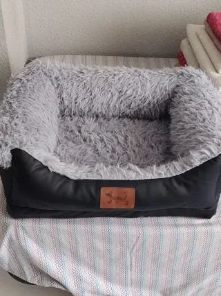 Cama para mascotas suave y cómoda