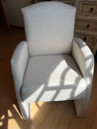 Butaca Mimma beige tela nueva sin usar