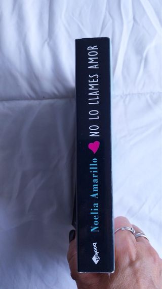 Libro “No lo llames amor” de Noelia Amarillo
