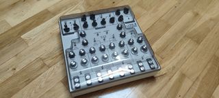 SOMA Lyra 8 White + Case + Decksaver