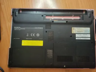 Portátil Sony Vaio SVE14AA11M Rosa