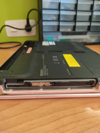 Portátil Sony Vaio SVE14AA11M Rosa