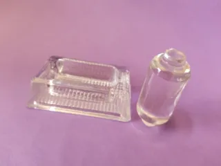 humidificador de sellos y papel engomado