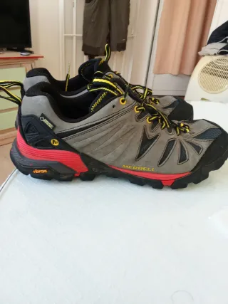 Merrell Capra Low GTX Senderismo Gris/Rojo