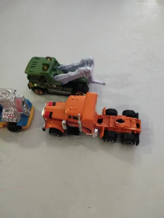 3 Camiones de Juguete Hotwheels